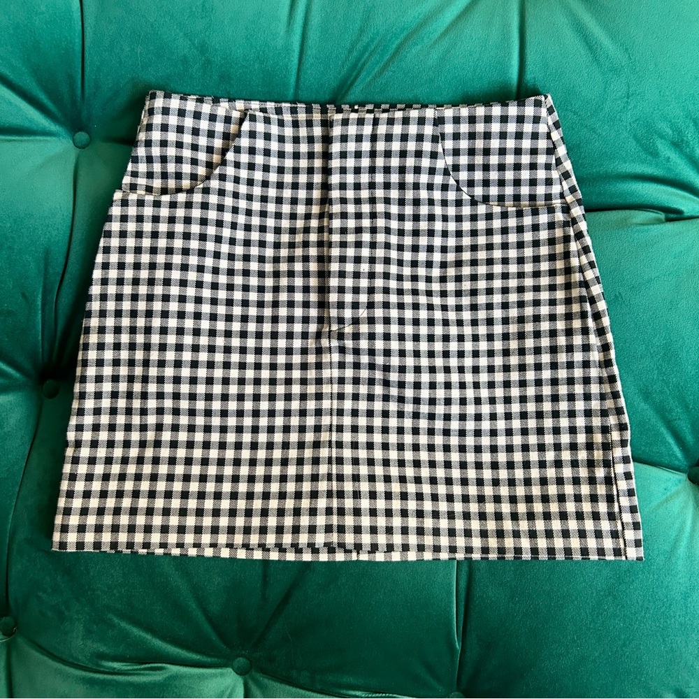 Pull & Bear Black & White Checkered Mini Skirt